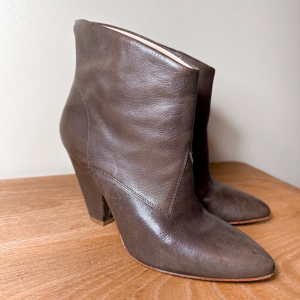 Sigerson Morrison Belle Markell Boots Booties, Mushroom/Dark Taupe/Brown, 8